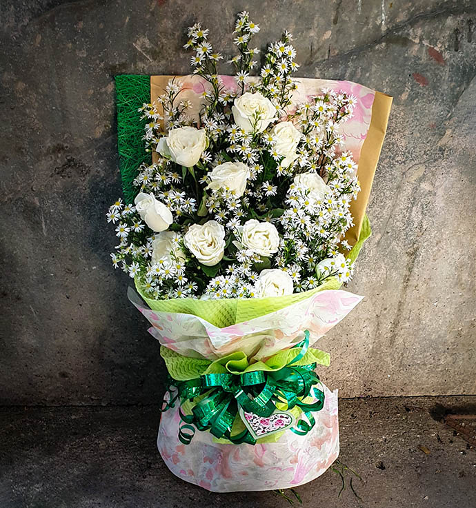 Tin's Flower Shop Flowers Delivered to San Manuel in Pangasinan